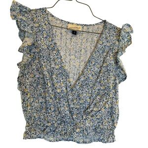 Universal Thread Floral Flutter Sleeve Cropped Wrap Blouse Women's Size M Medium